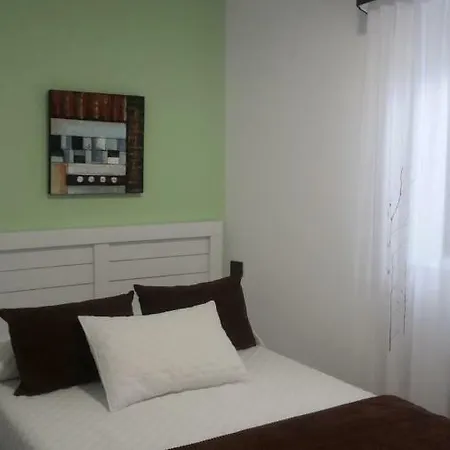 Pension Las Catedrales * Рибадео